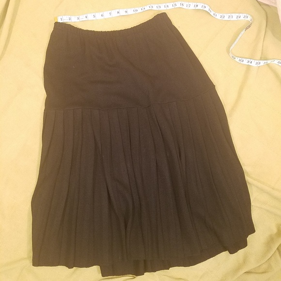 Vintage 80s Black Knit Pleated Midi Skirt - Picture 3 of 4